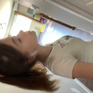 Meet your Posher, Laurie